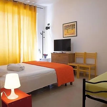 Oda ve Kahvaltı La Vispa Teresa Zona Ospedale 3*